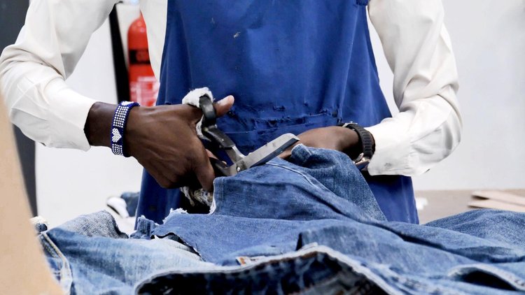 Second Hand Denim from Toi Market