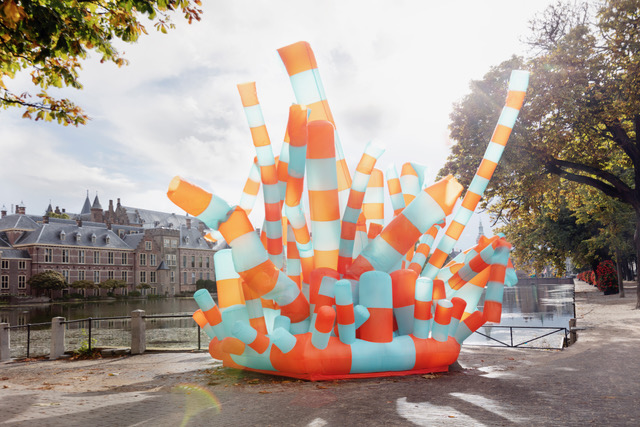 T/ Adrianus Kundert, T.R Mike Rijnierse and Ludmila Rodrigues 'Sunset' M.L/ Yamuna Forzani, M.R/ Raw Color 'Tubes' L/Paul Cournet (CLOUD) L.R/ Steve Messam 'Tunel'